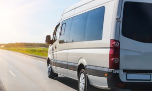 Parcours usager : un bus numérique joue le guichet mobile, une Agglo martiniquaise s'adapte à son territoire