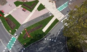 Expérimentation et pérennisation d'un carrefour cyclable de type hollandais : l'exemple de la CU du Havre Seine Métropole