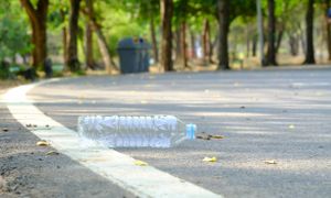 Établir des accords cadres pour la collecte et le traitement des déchets de bords de routes